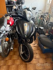 Piaggio Beverly Police 300 – Incidentato