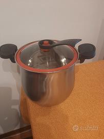 PENTOLA AD INDUZIONE
