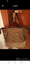 Borsa in tessuto a quadri. 