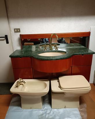 Mobile e sanitari bagno