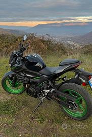 Kawasaki z500 SE 2026 - 1500km, come nuova
