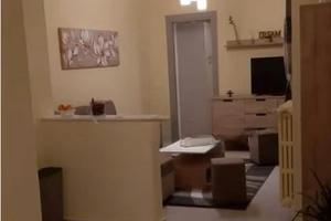 Appartamento con balcone e cantina disponibile