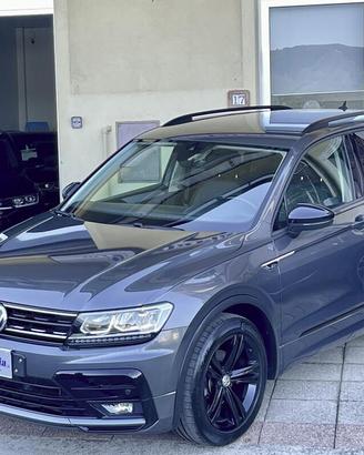 Volkswagen Tiguan 2.0 TDI SCR DSG R/Line Pack Blac