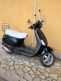 Vespa lx