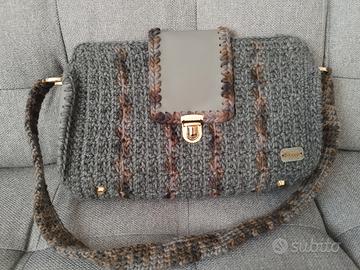 Borsa fatta a mano