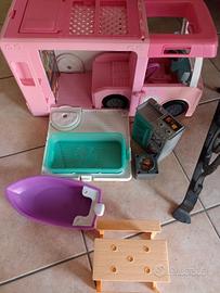 Camper e ambulanza Barbie