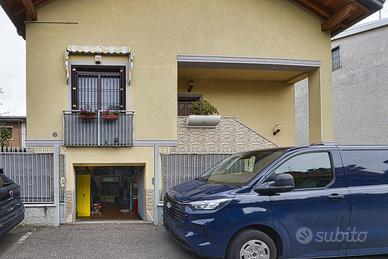 Villa bifamiliare Nova Milanese