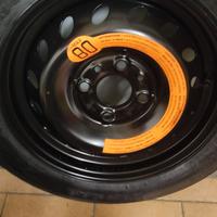ruota scorta Fiat Panda 2010  crick chiave bulloni