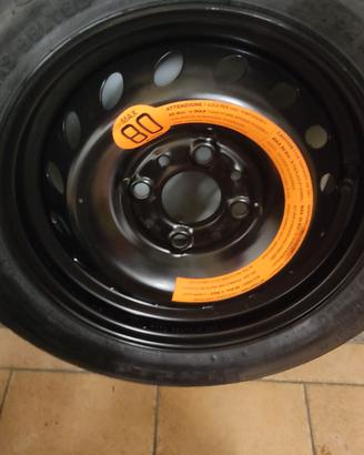 ruota scorta Fiat Panda 2010  crick chiave bulloni