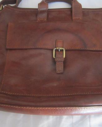 BORSA TRACOLLO-CARTELLET. NOTA MARCA IL KUOIO ORIG