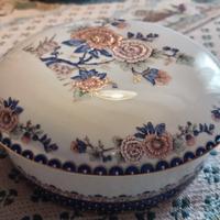 Scatola portaoggetti in porcellana