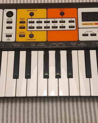 tastiera YAMAHA ad uso scolastico 