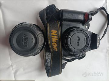 Nikon D5000 + Nikon 18-70mm