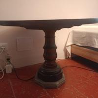 Tavolino rotondo con base in marmo