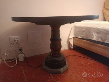 Tavolino rotondo con base in marmo