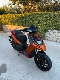 APRILIA SR 50 MOTARD