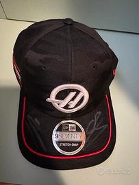 Cappellino Haas 2025