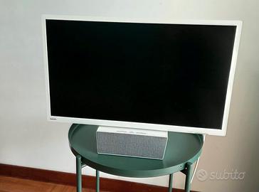 Smart TV LED Full HD ultra sottile Philips 