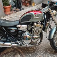 Eventualmente permuto Triumph Thunderbird - 2001