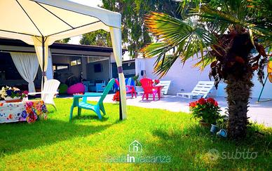 Villa trifamiliare su spiaggia tra Gaeta Sperlonga