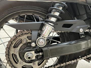 Paracatena nero originale triumph scrambler