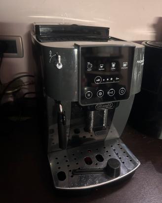 Macchina caffe’ espresso  Magnifica De Longhi