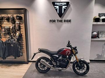 TRIUMPH Speed 400 .