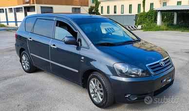 TOYOTA BENZINA- GPL 7 POSTI