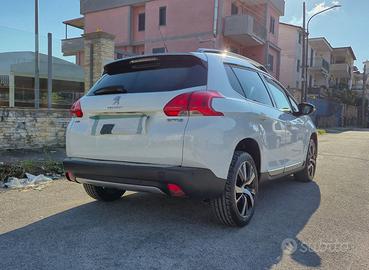 Peugeot 2008 EURO 6 tenuta in maniera maniacale