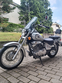 Moto Suzuki 250