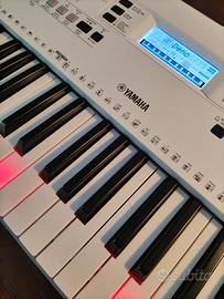 Tastiera Musicale Yamaha EZ-300