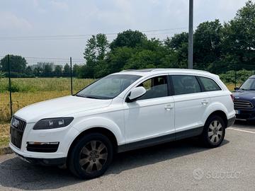 Audi Q7 3.0 V6 TDI 245 CV. Euro 6. 7 Posti.