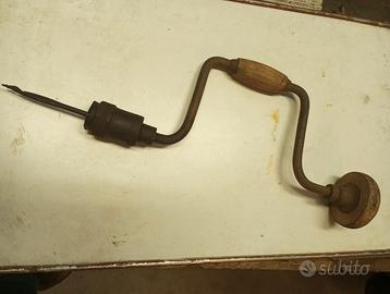 Trapano a manovella con punta primi 900'