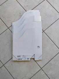 Portariviste IKEA modello FLYT