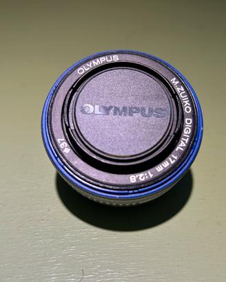 Olympus M.Zuiko Digital 17mm f/2.8