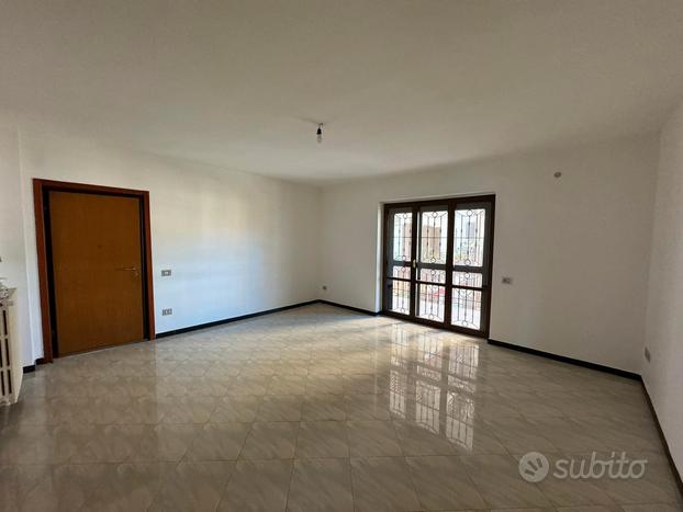 Rif 916 appartamento 4 vani zona corso-smcv