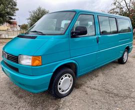 Volkswagen Transporter 2.4 D PL Caravelle GL