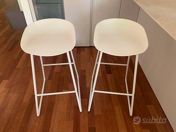 Sgabelli da bar design bianchi nuovi
