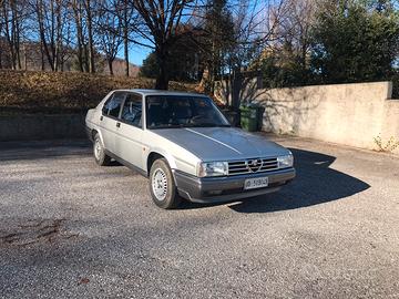 Alfa Romeo 90 2000 v6