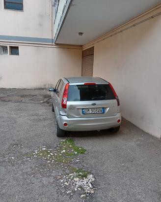 Ford fiesta 2008 14 tdi 1000 euro trattabili
