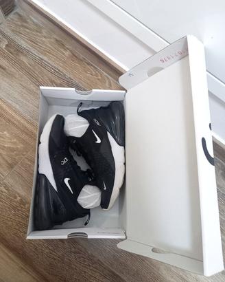Nike Air Max 270 N.39
