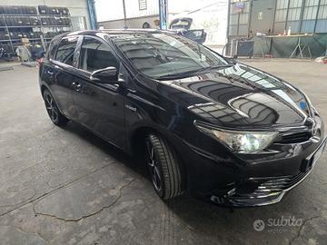 Toyota Auris 1.8 Hybrid Lounge