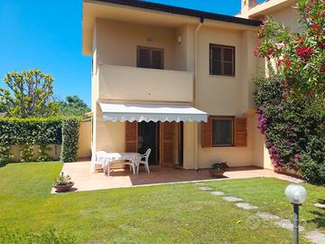 Villino nel verde Sabaudia estate 2026