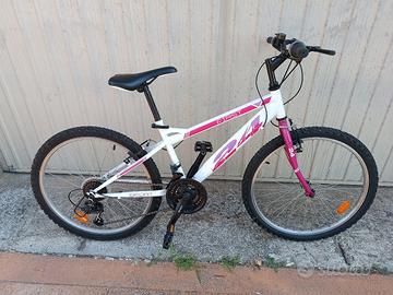 Bicicletta MTB Ragazza/Bambina 24" - 18 Rapporti