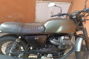 Moto Guzzi V7 Rough