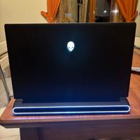 Alienware m15 R7