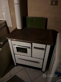 Putagé - stufa a legna con cucina