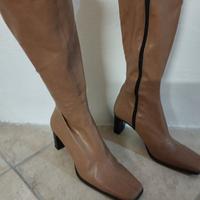 Stivali donna in pelle