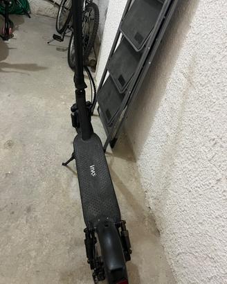 Monopattino Vivo bike V40 massima velocità 30 poco