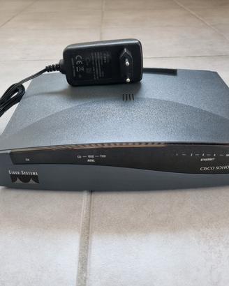 Router Cisco SOHO 97 con alimentatore originale